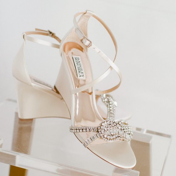 Badgley Mischka Zabrina 9 Women's Strappy Wedge Ivory New - Picture 9 of 14